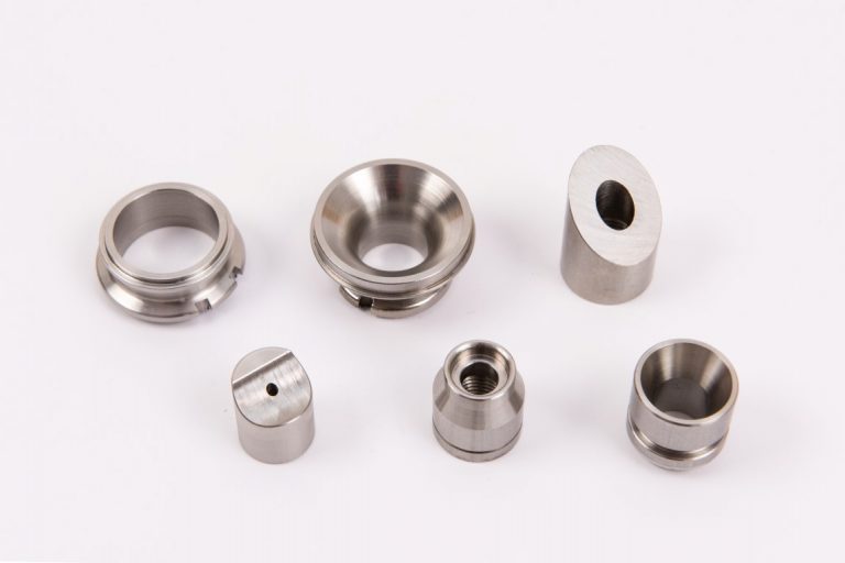 Machined screws, bolts, nuts and washers in series production